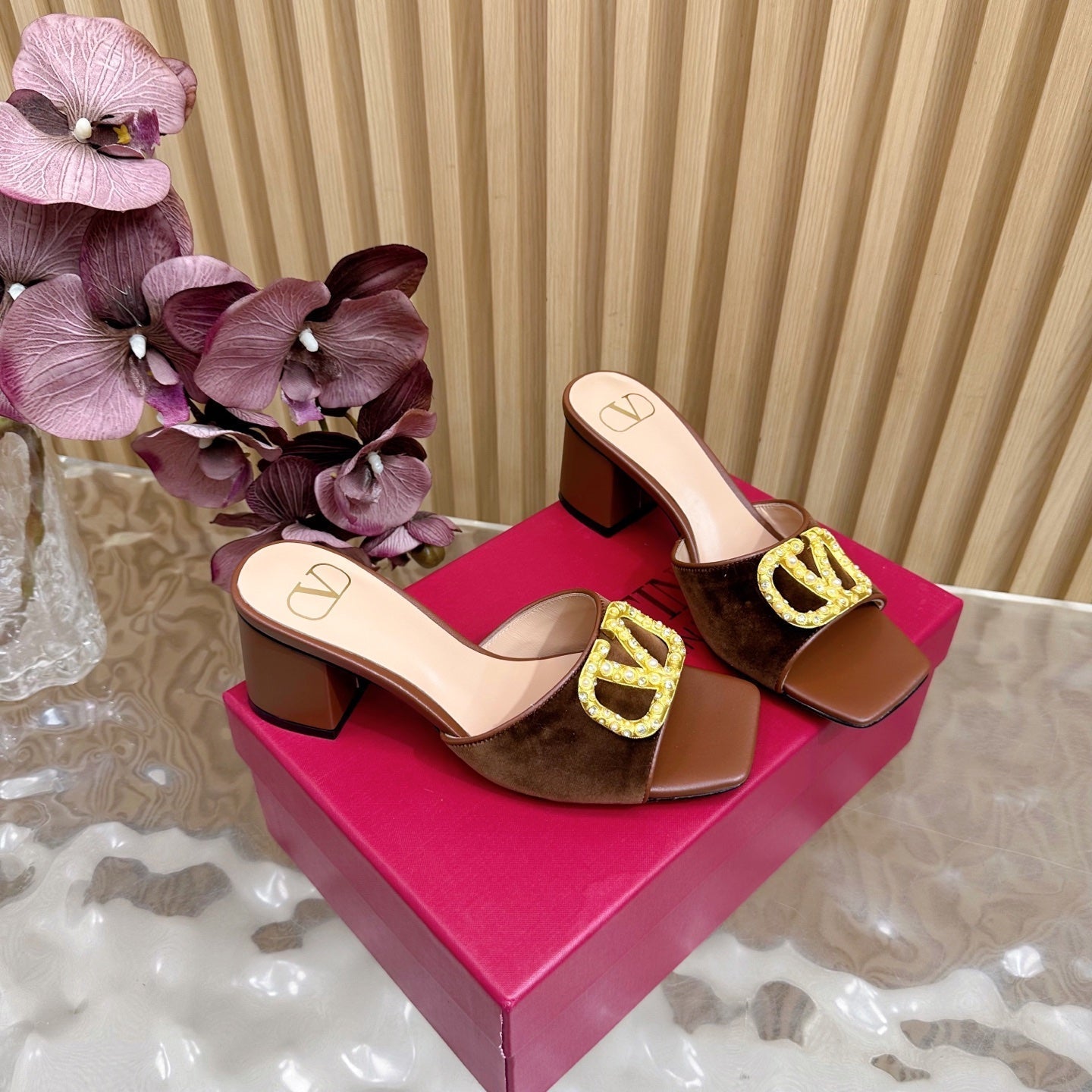 VALENTINO 25S HIGH-HEEL MULES 60 MM IN BROWN VELVET AND CALFSKIN WITH GOLD HARDWARE - 35