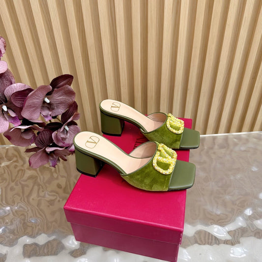 VALENTINO 25S HIGH-HEEL MULES 60 MM IN MOSS GREEN VELVET AND CALFSKIN WITH GOLD HARDWARE - 35