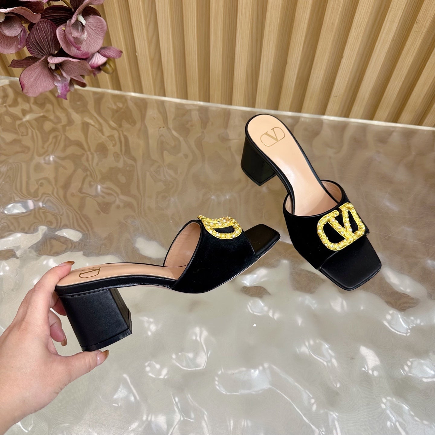 VALENTINO 25S HIGH-HEEL MULES 60 MM IN BLACK VELVET AND CALFSKIN WITH GOLD HARDWARE - 35