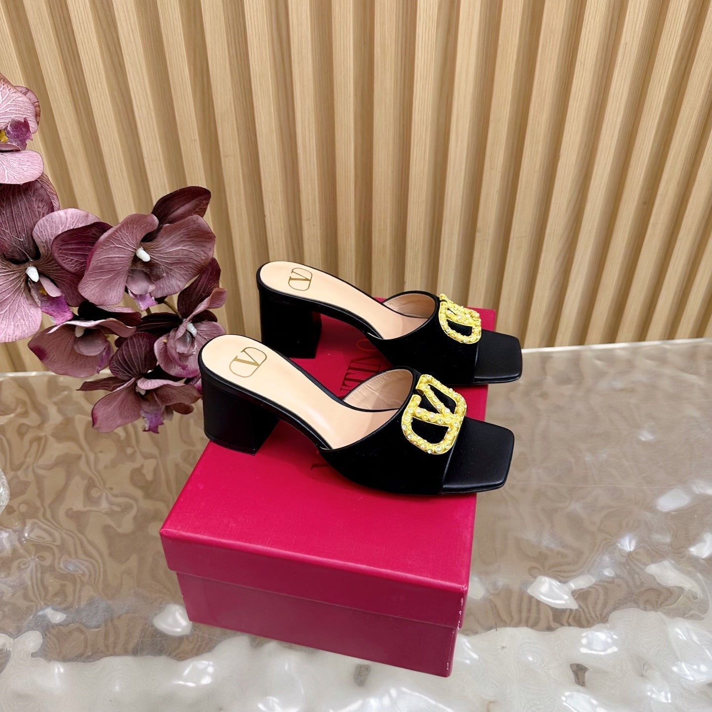 VALENTINO 25S HIGH-HEEL MULES 60 MM IN BLACK VELVET AND CALFSKIN WITH GOLD HARDWARE - 35