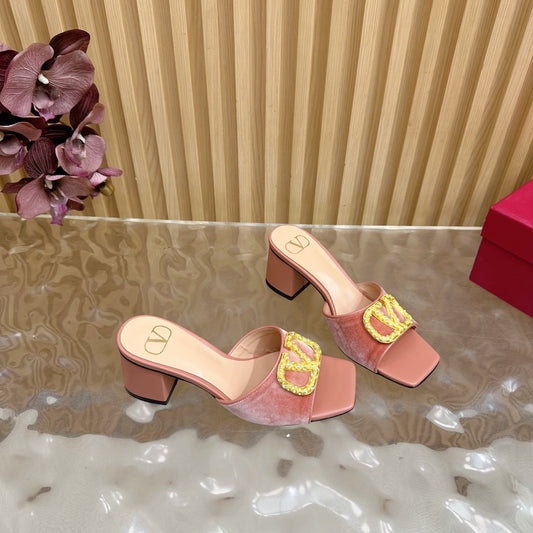VALENTINO 25S HIGH-HEEL MULES 60 MM IN PEACH PINK VELVET AND CALFSKIN WITH GOLD HARDWARE - 35