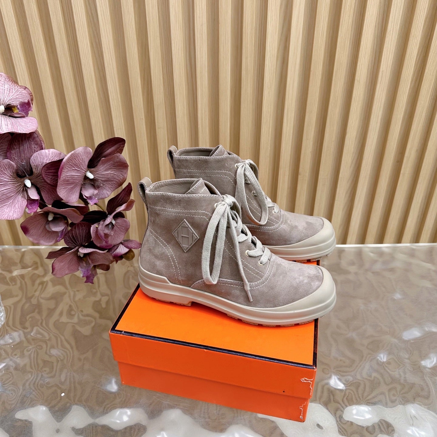 HM 25S KOOLER ANKLE BOOTS IN DUSTY BEIGE SUEDE - 35