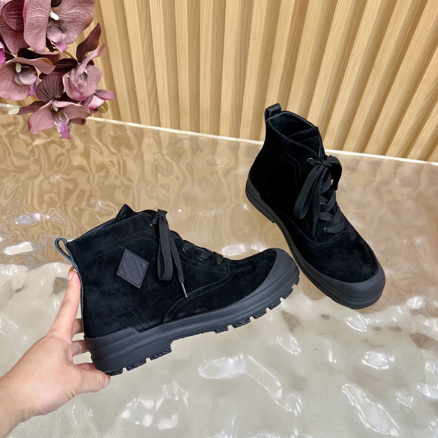 HM 25S KOOLER ANKLE BOOTS IN BLACK SUEDE - 35