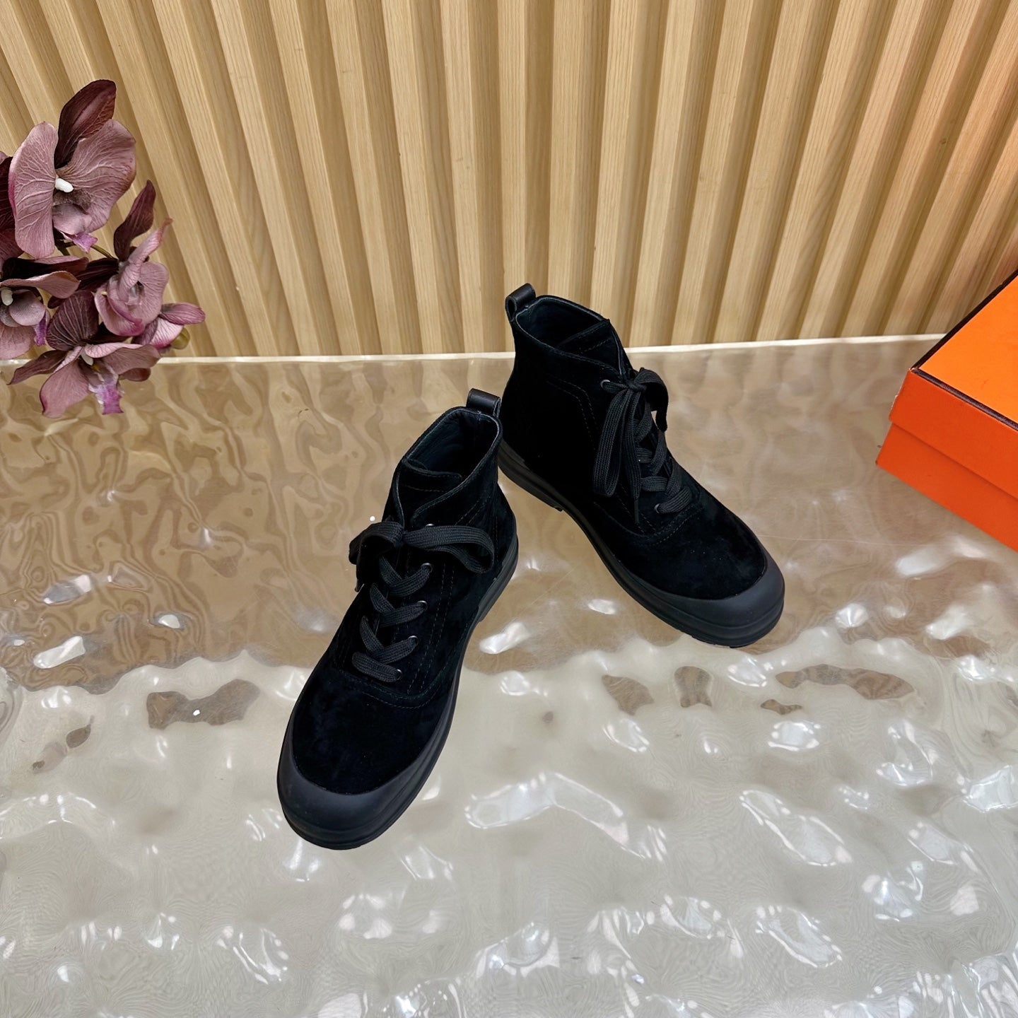 HM 25S KOOLER ANKLE BOOTS IN BLACK SUEDE - 35
