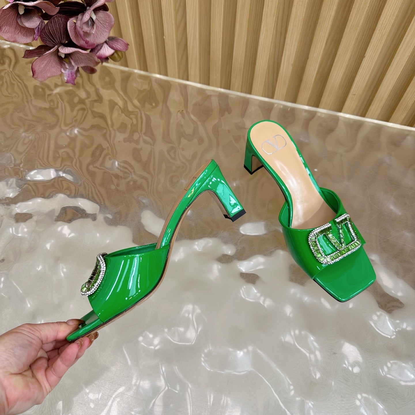 VALENTINO 25S HIGH-HEEL MULES 60 MM IN GREEN PATENT CALFSKIN WITH CRYSTAL-EMBELLISHED STRAP - 35