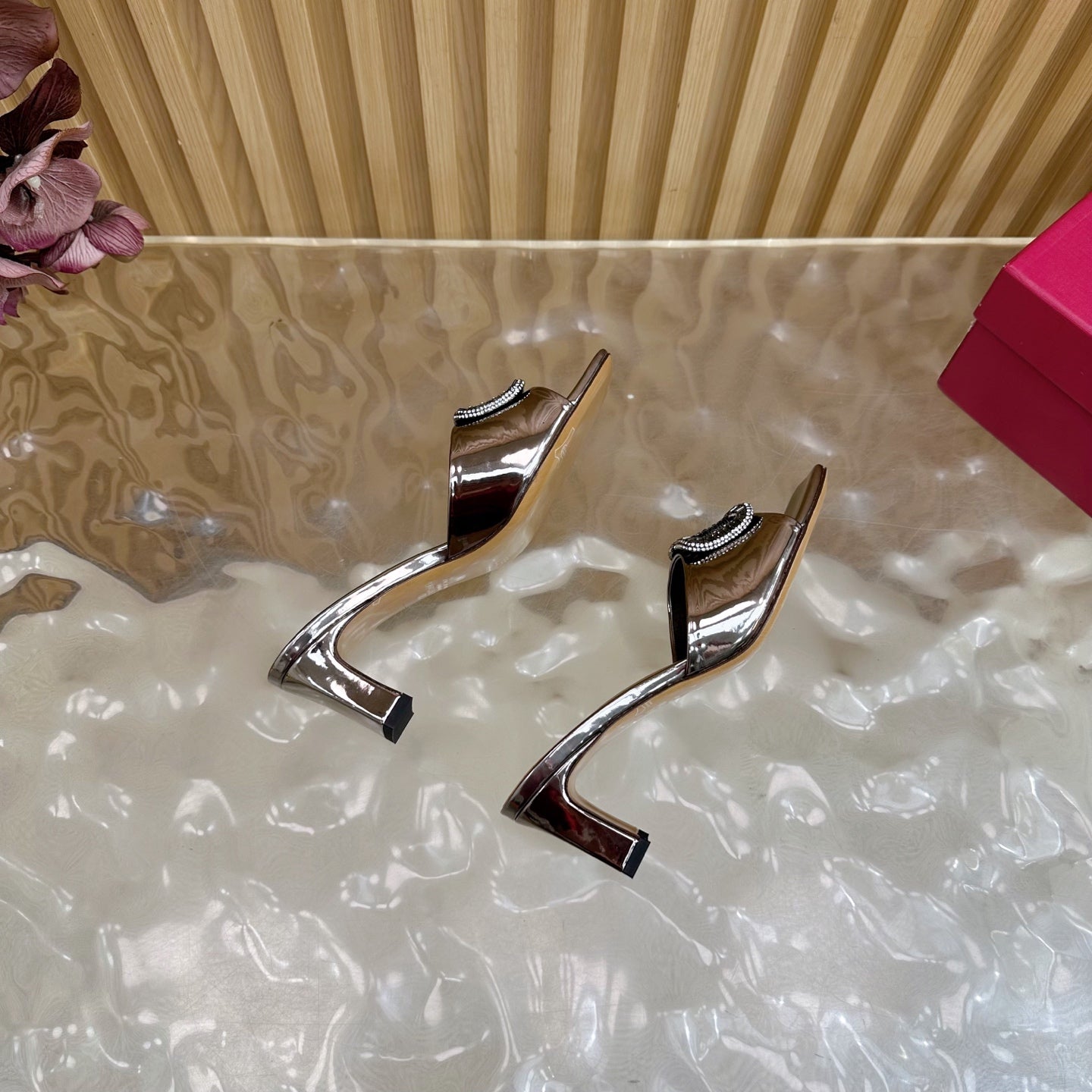 VALENTINO 25S HIGH-HEEL MULES 60 MM IN METALLIC SILVER PATENT CALFSKIN WITH CRYSTAL-EMBELLISHED STRAP - 35
