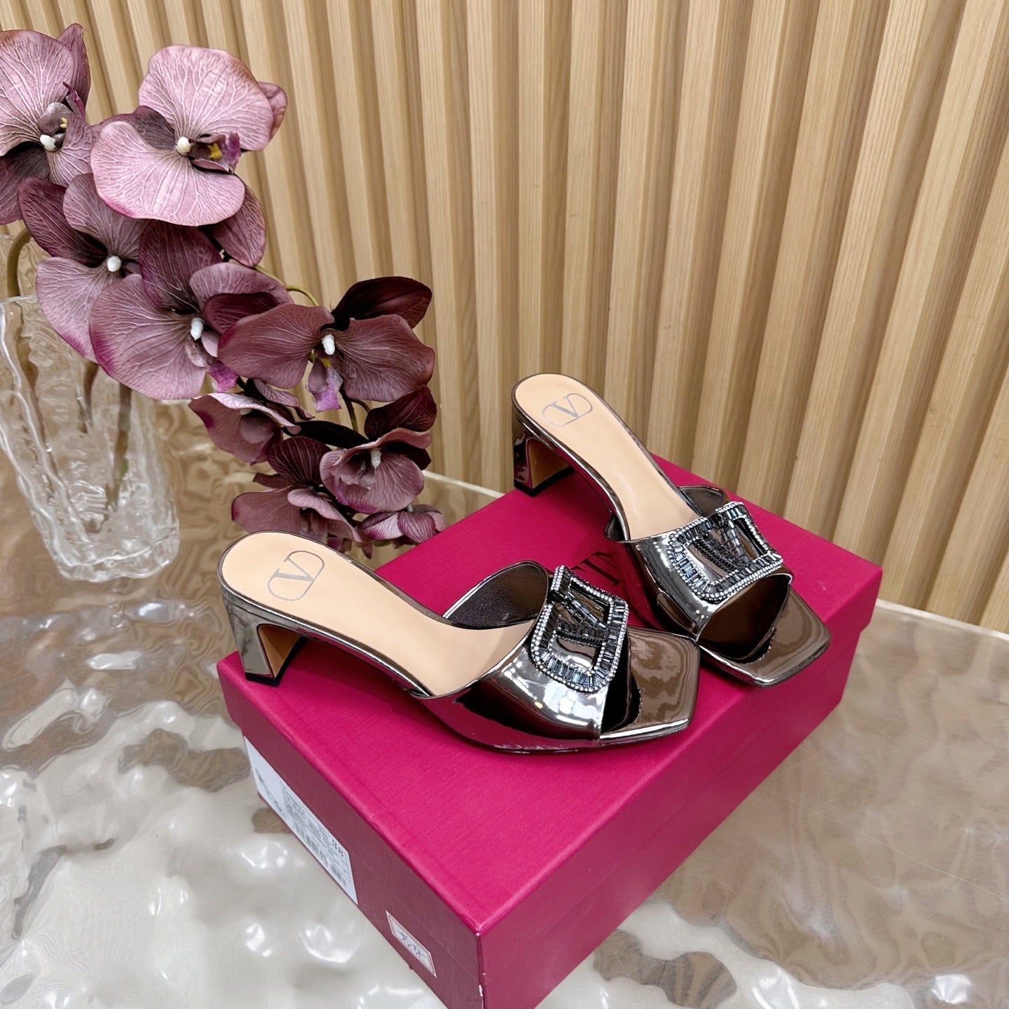 VALENTINO 25S HIGH-HEEL MULES 60 MM IN METALLIC SILVER PATENT CALFSKIN WITH CRYSTAL-EMBELLISHED STRAP - 35