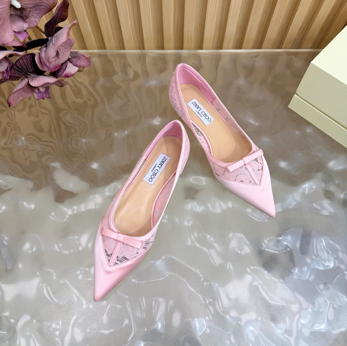 Балетки JIMMY CHOO 26S з мережива та атласу світло-рожевого кольору