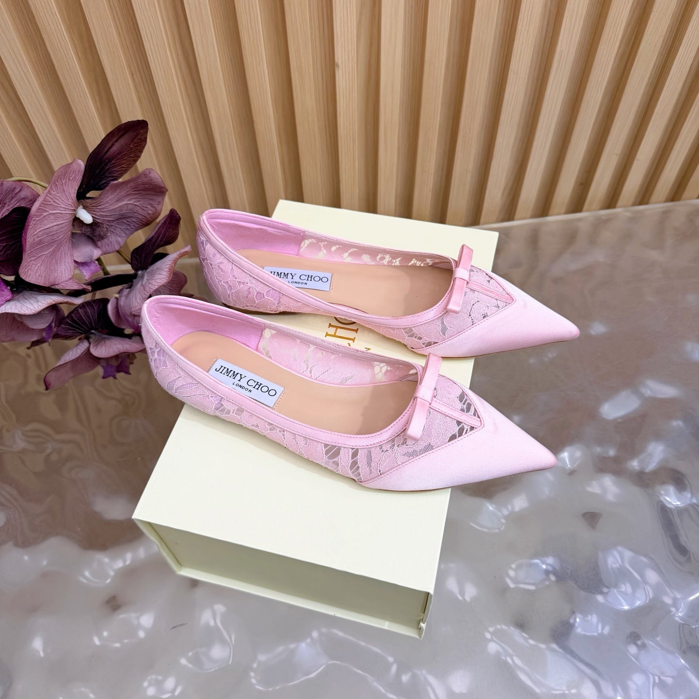 Балетки JIMMY CHOO 26S з мережива та атласу світло-рожевого кольору