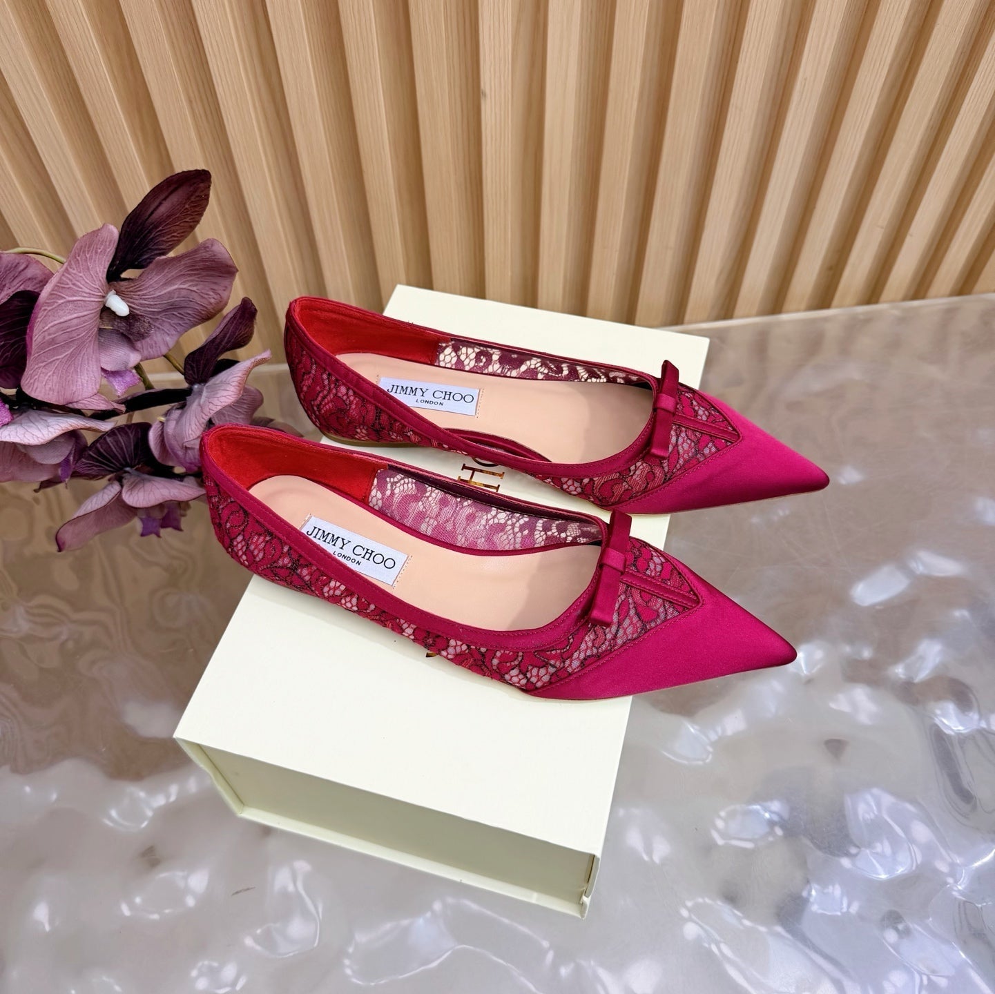 ЖІНОЧІ БАЛЕТКИ JIMMY CHOO 26S З ЧЕРВОНОГО МЕРЕЖИВА ТА АТЛАСУ