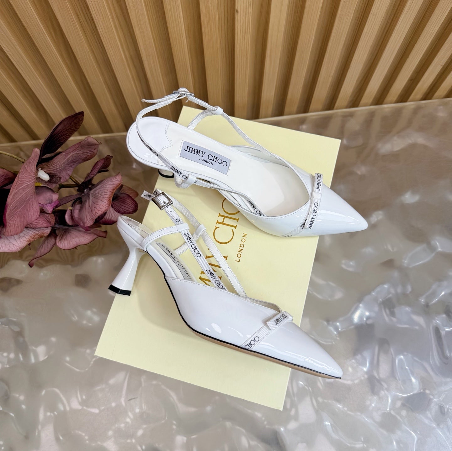 Босоніжки-слінгбеки JIMMY CHOO 26S на підборах 65 мм з білої лакованої телячої шкіри