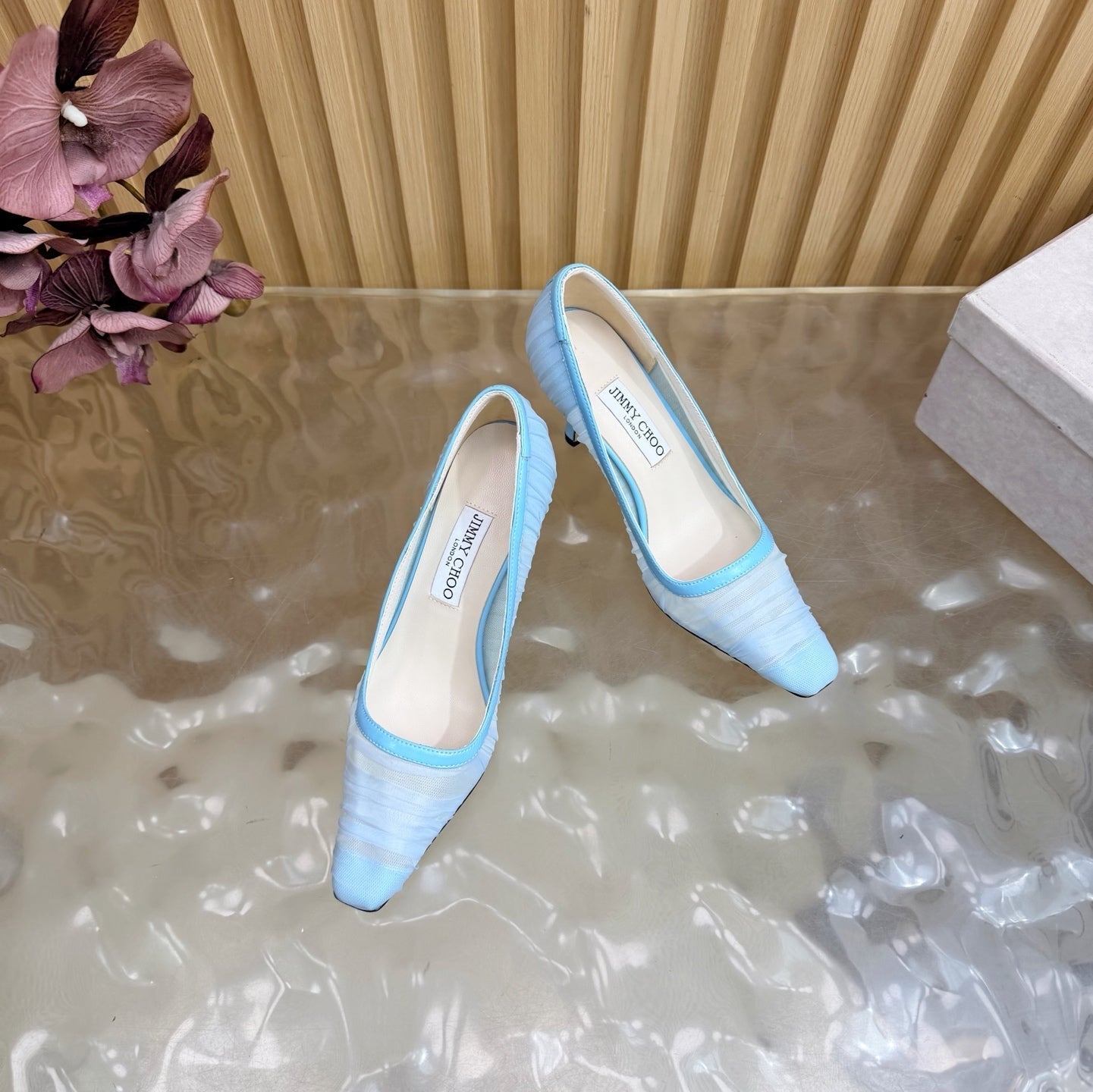ЖІНОЧІ БОСОНІЖКИ JIMMY CHOO 26S НА ВИСОКИХ ПІДБОРАХ 85 ММ З БЛАКИТНОЇ СІТКИ