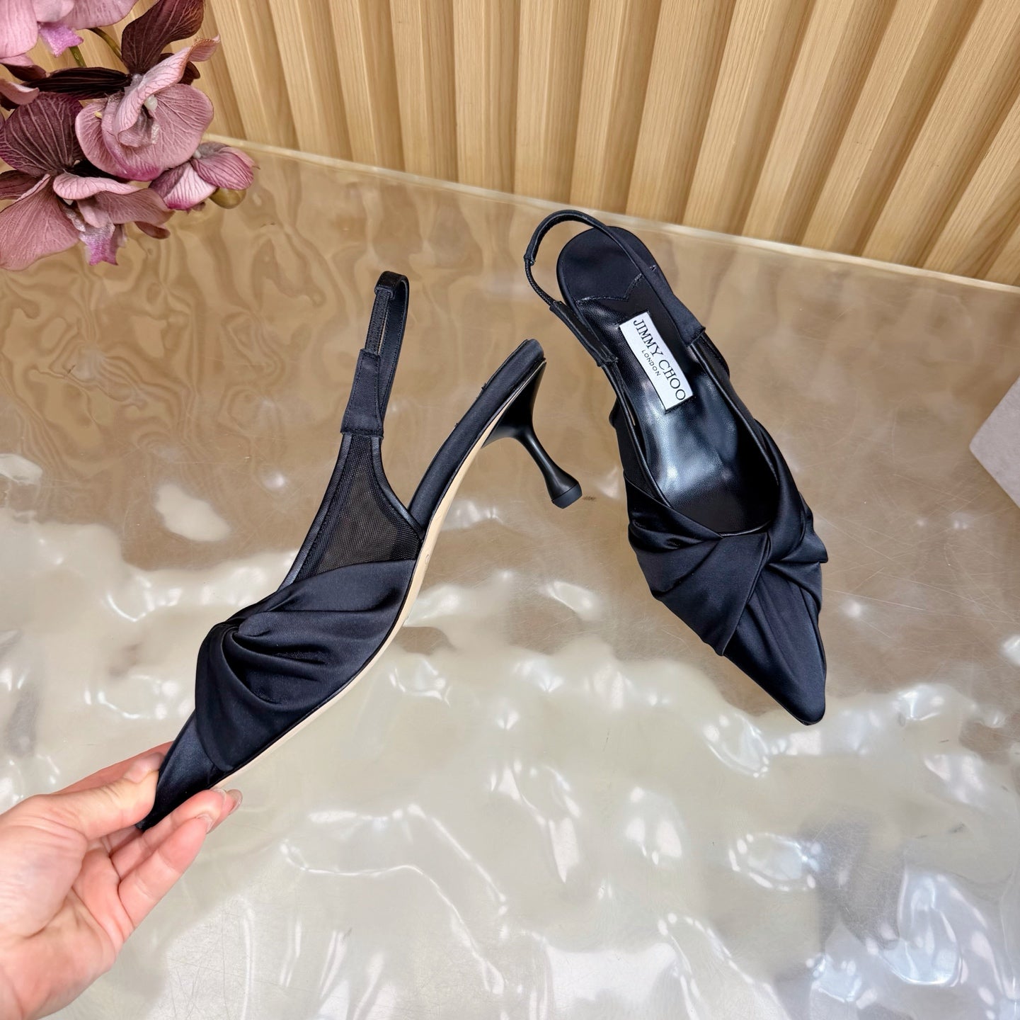 JIMMY CHOO 26S СЛІНГБЕКИ 60 ММ З ЧОРНОГО АТЛАСУ З ВУЗЛОВИМ ДЕТАЛЕМ