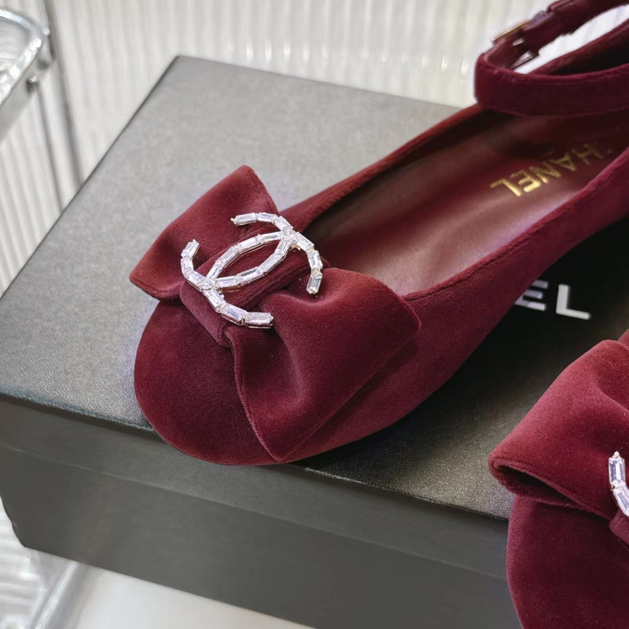 BOW MARY JANE SHOES IN GARNET RED VELVET - 35