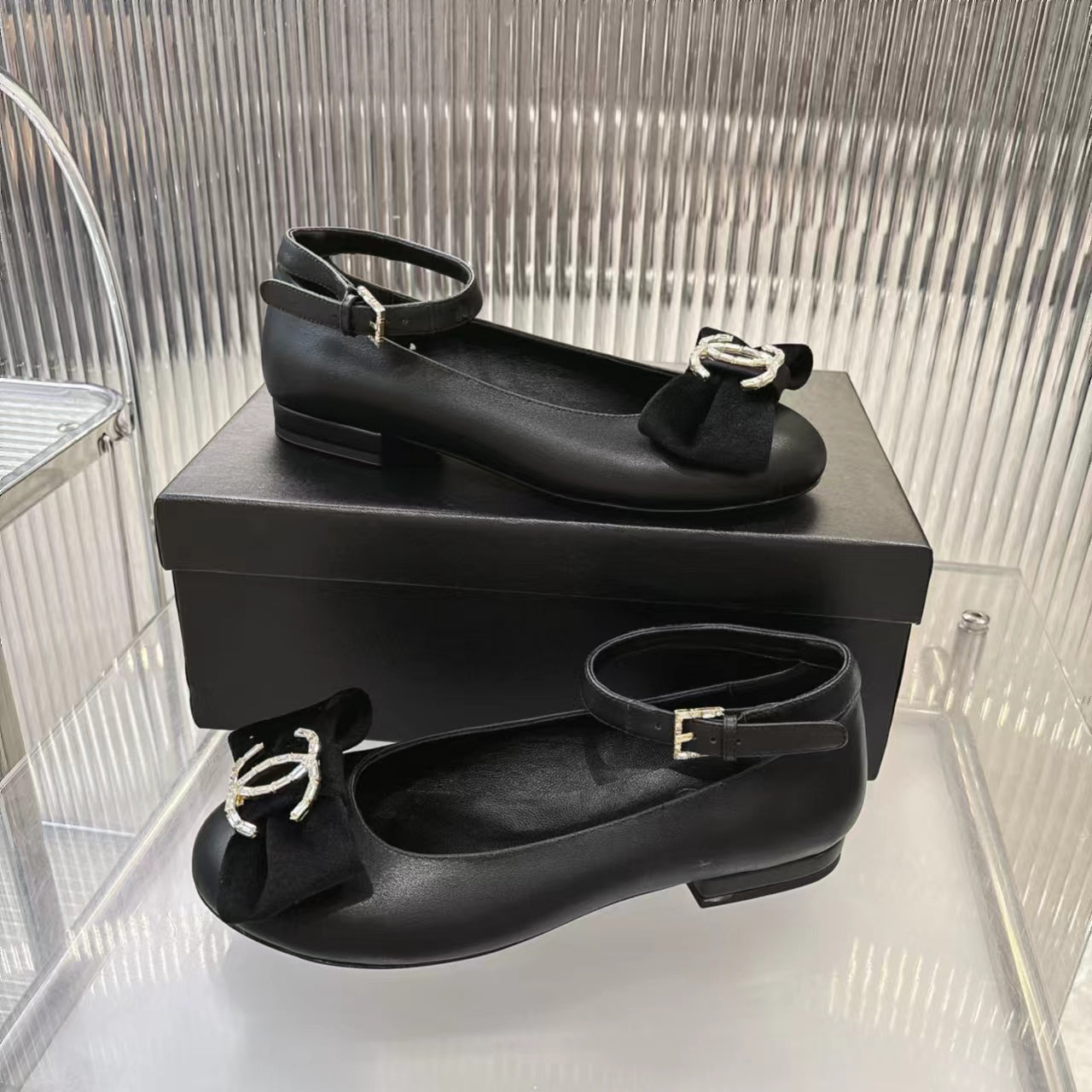 BOW MARY JANE SHOES IN BLACK LAMBSKIN - 35