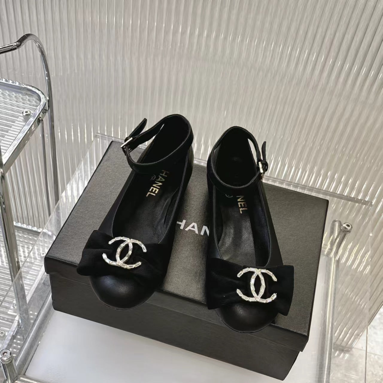 BOW MARY JANE SHOES IN BLACK LAMBSKIN - 35