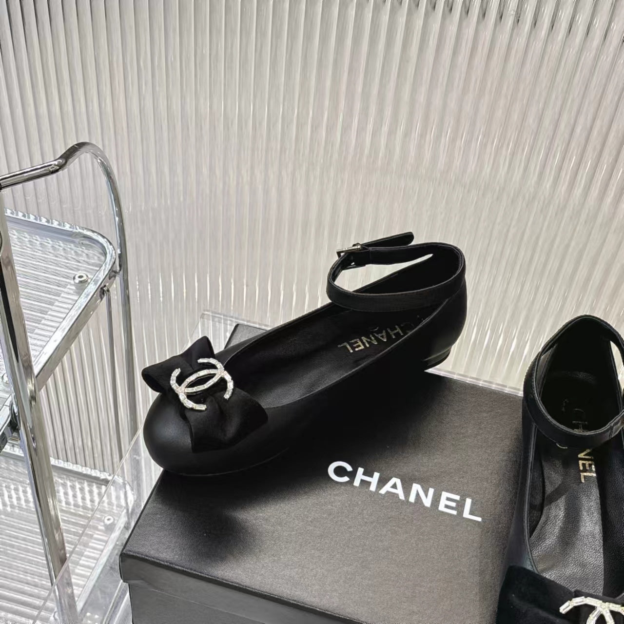 BOW MARY JANE SHOES IN BLACK LAMBSKIN - 35