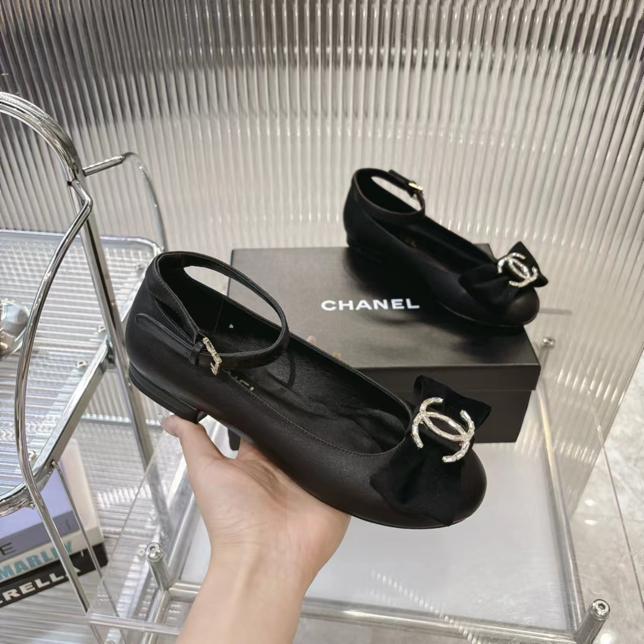 BOW MARY JANE SHOES IN BLACK LAMBSKIN - 35
