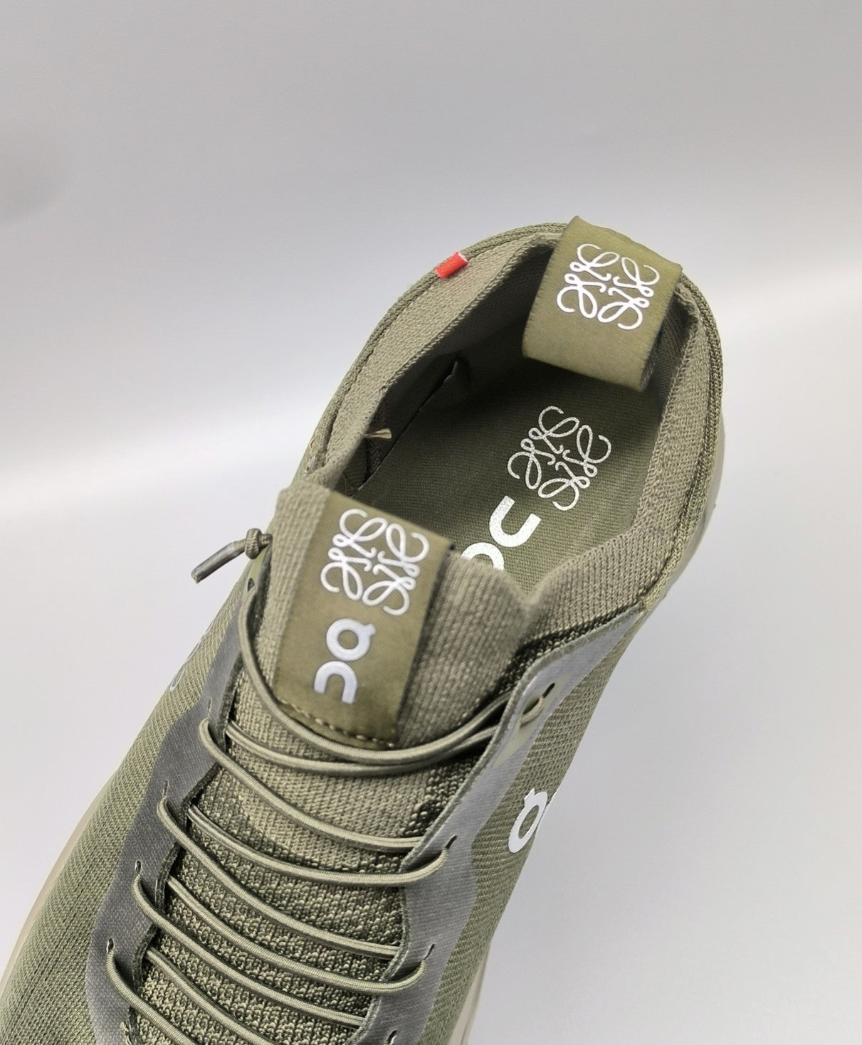 LW CLOUDTILT SNEAKER OLIVE POLYESTER - 36