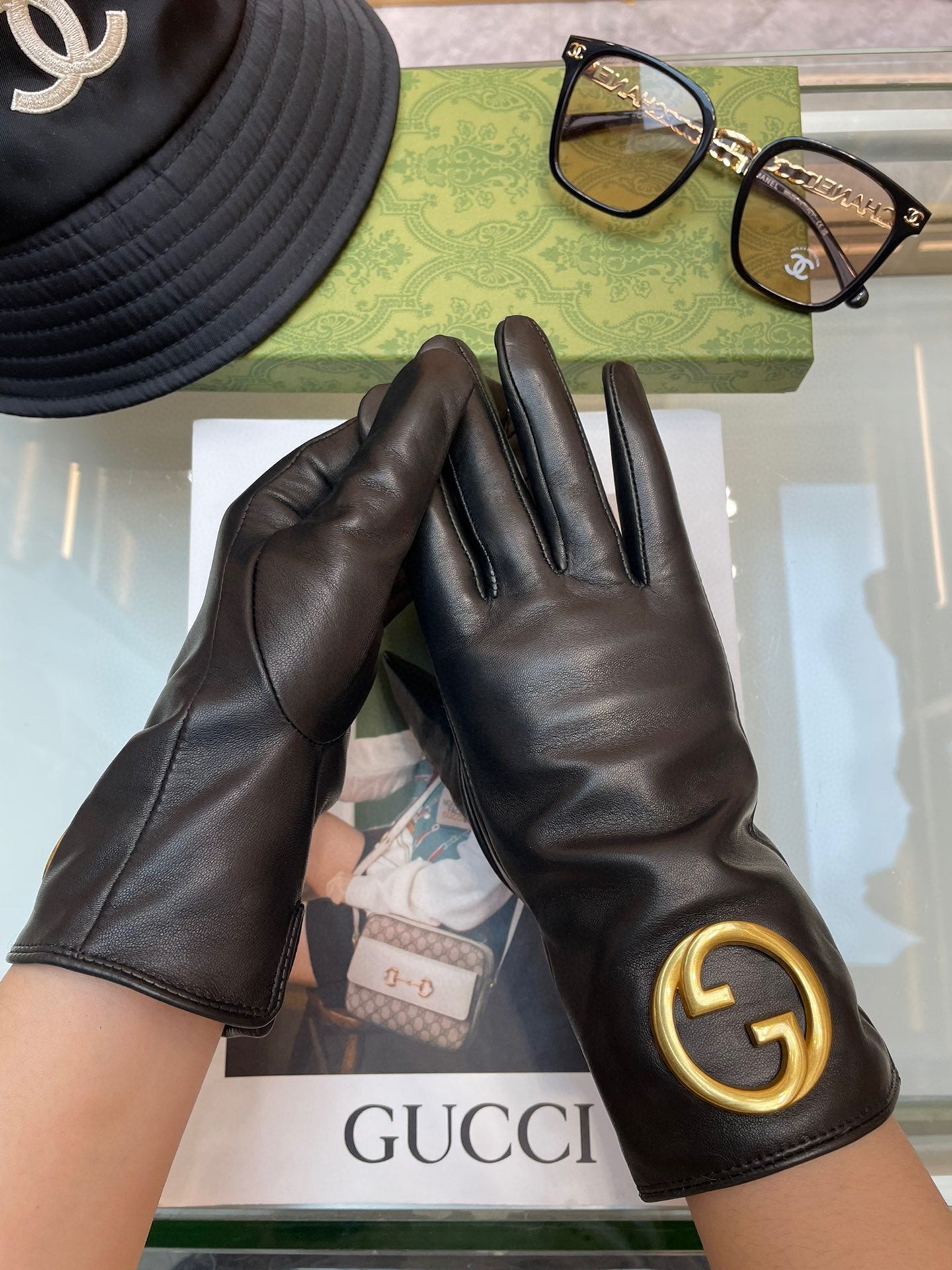 GLOVES IN BLACK SHEEPSKIN WITH CASHMERE LINING 432595 - L
