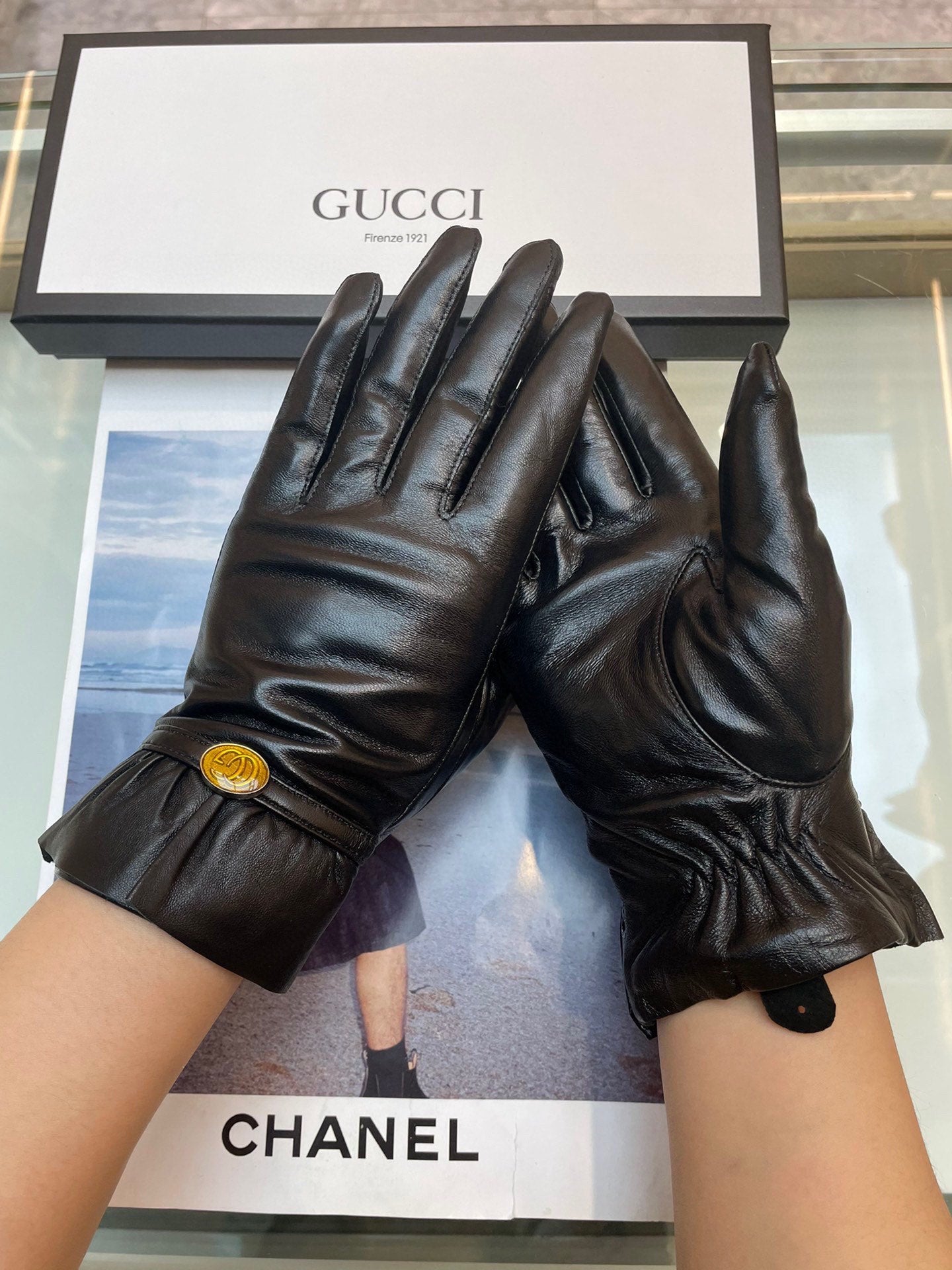GLOVES IN BLACK TOP-GRADE LAMBSKIN 458575 - M