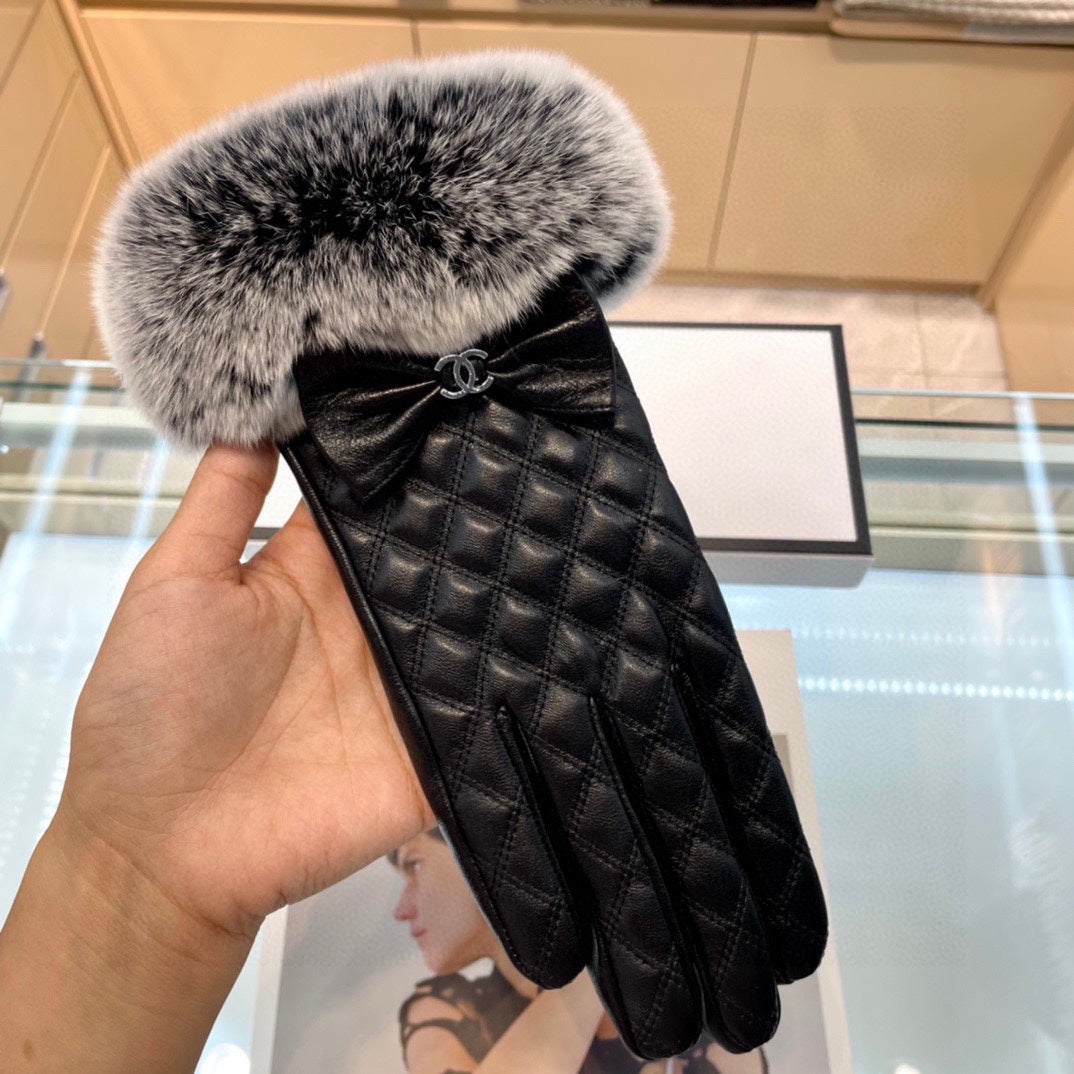 GLOVES IN BLACK LAMBSKIN WITH RABBIT FUR 463833 - M