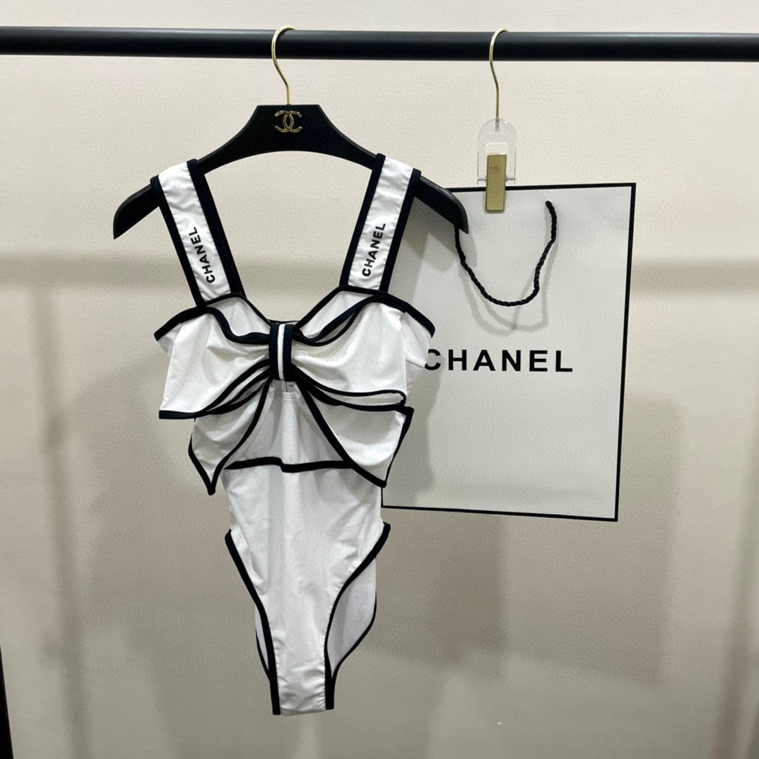 BODYSUIT SWIMSUIT IN WHITE AND BLACK TRIM 627828
