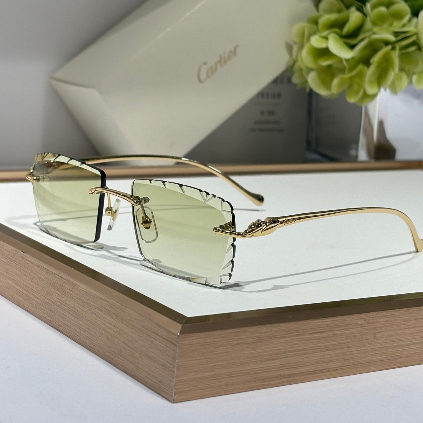 PANTHÈRE RECTANGULAR FRAME SUNGLASSES 563590 IN METAL - Green