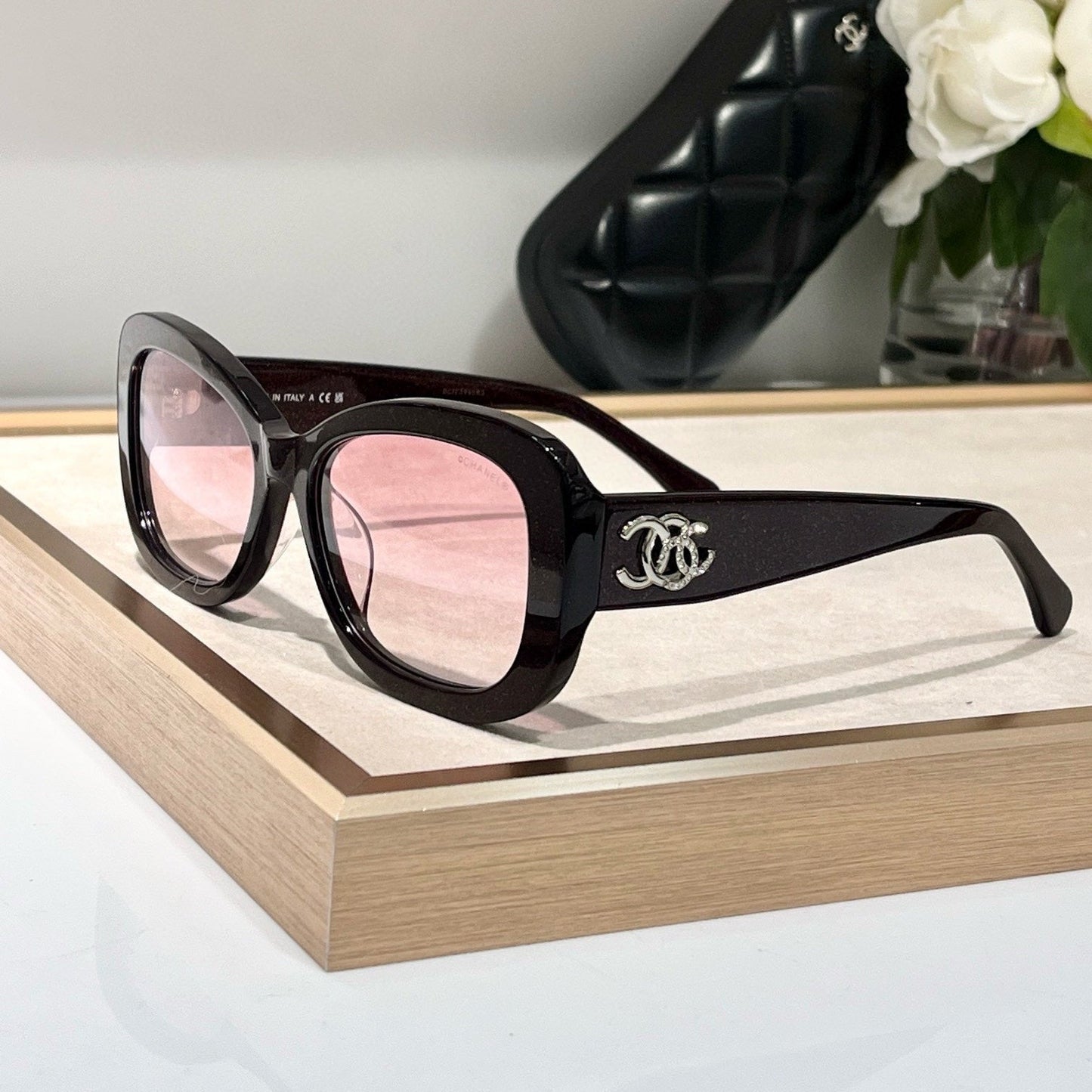 SQUARE SUNGLASSES CH5468B IN ACETATE EMBOSSED DIAMOND - Black/Black Logo
