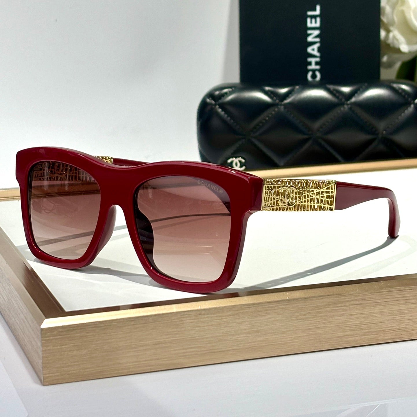 SQUARE SUNGLASSES CH5533 IN ACETATE - Red Smoke