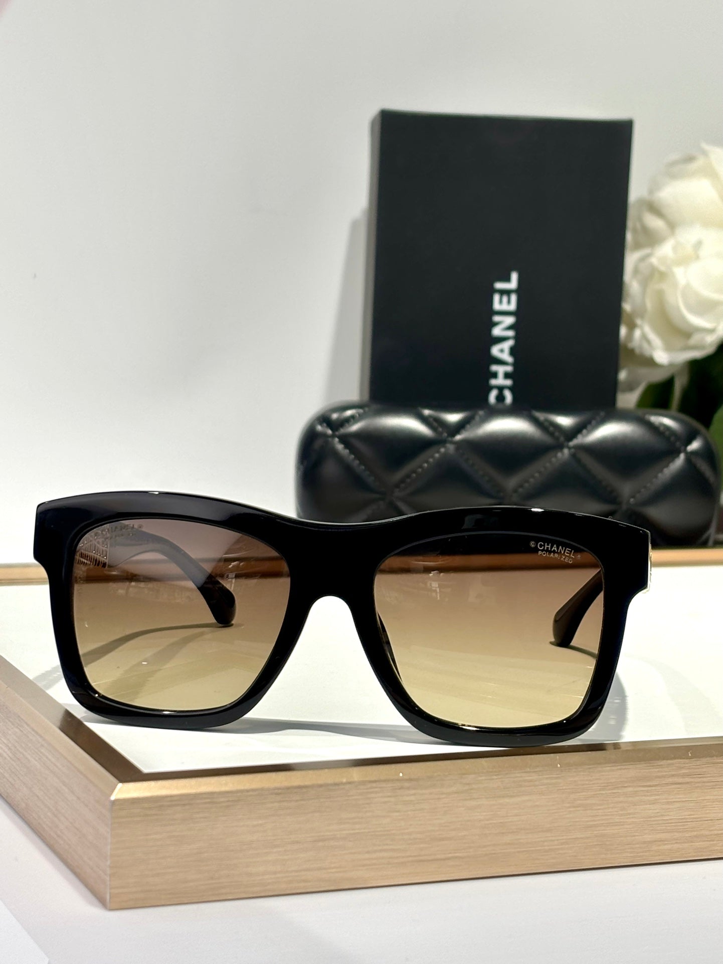 SQUARE SUNGLASSES CH5533 IN ACETATE - Red Smoke