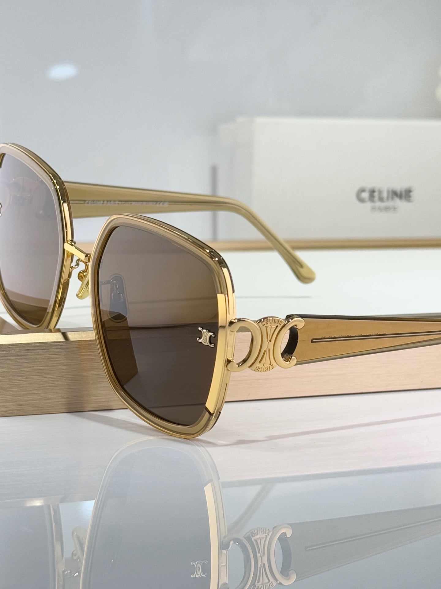 TRIOMPHE SUNGLASSES CL40250 IN METAL - Black/Smoke