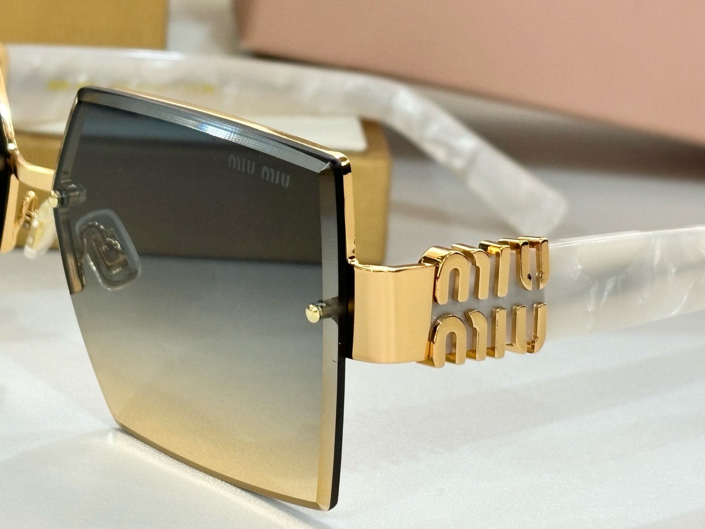 LOGO SQUARE SUNGLASSES MU117AV IN ACETATE - Grey Smoke
