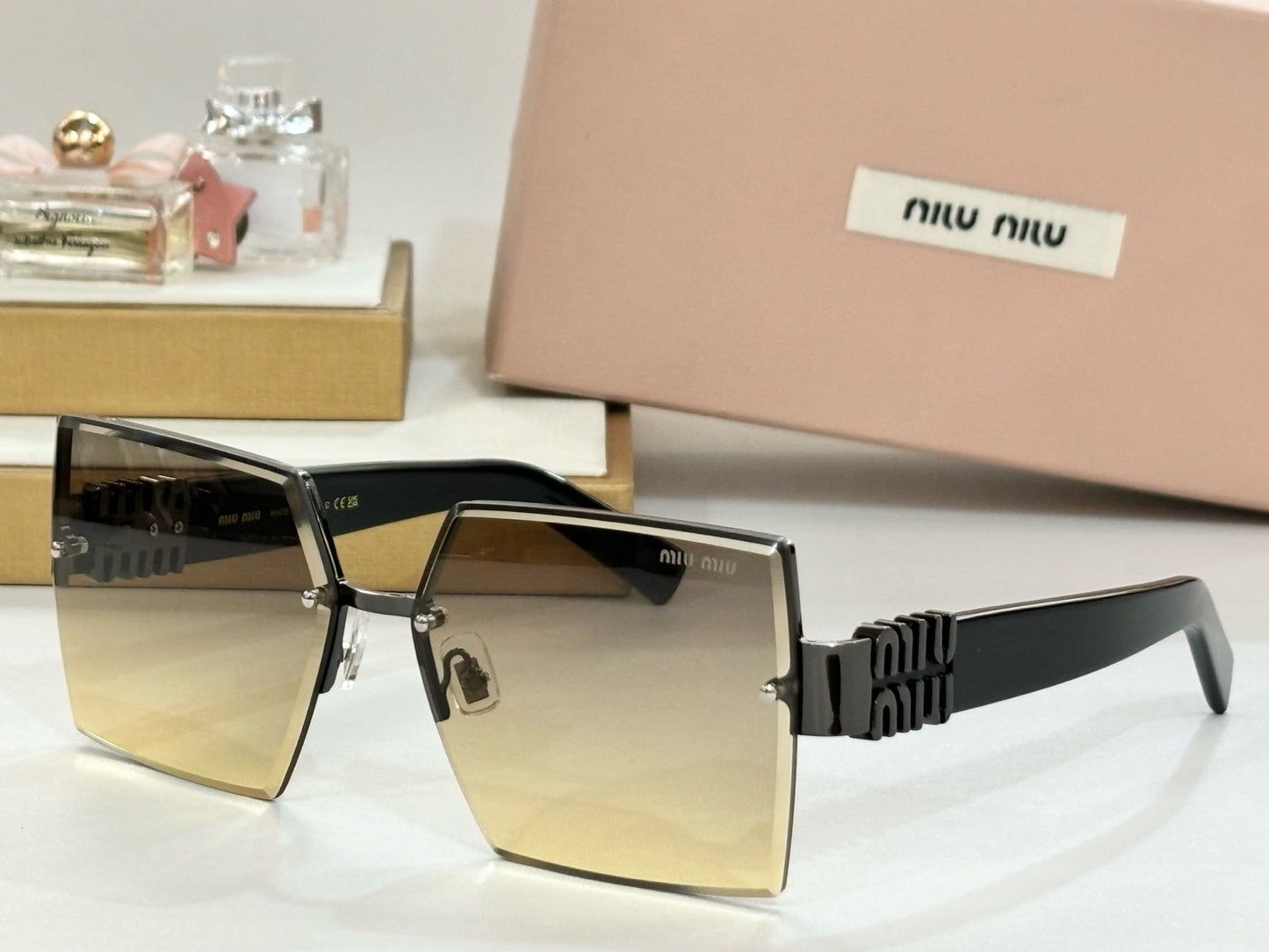 LOGO SQUARE SUNGLASSES MU117AV IN ACETATE - Grey Smoke