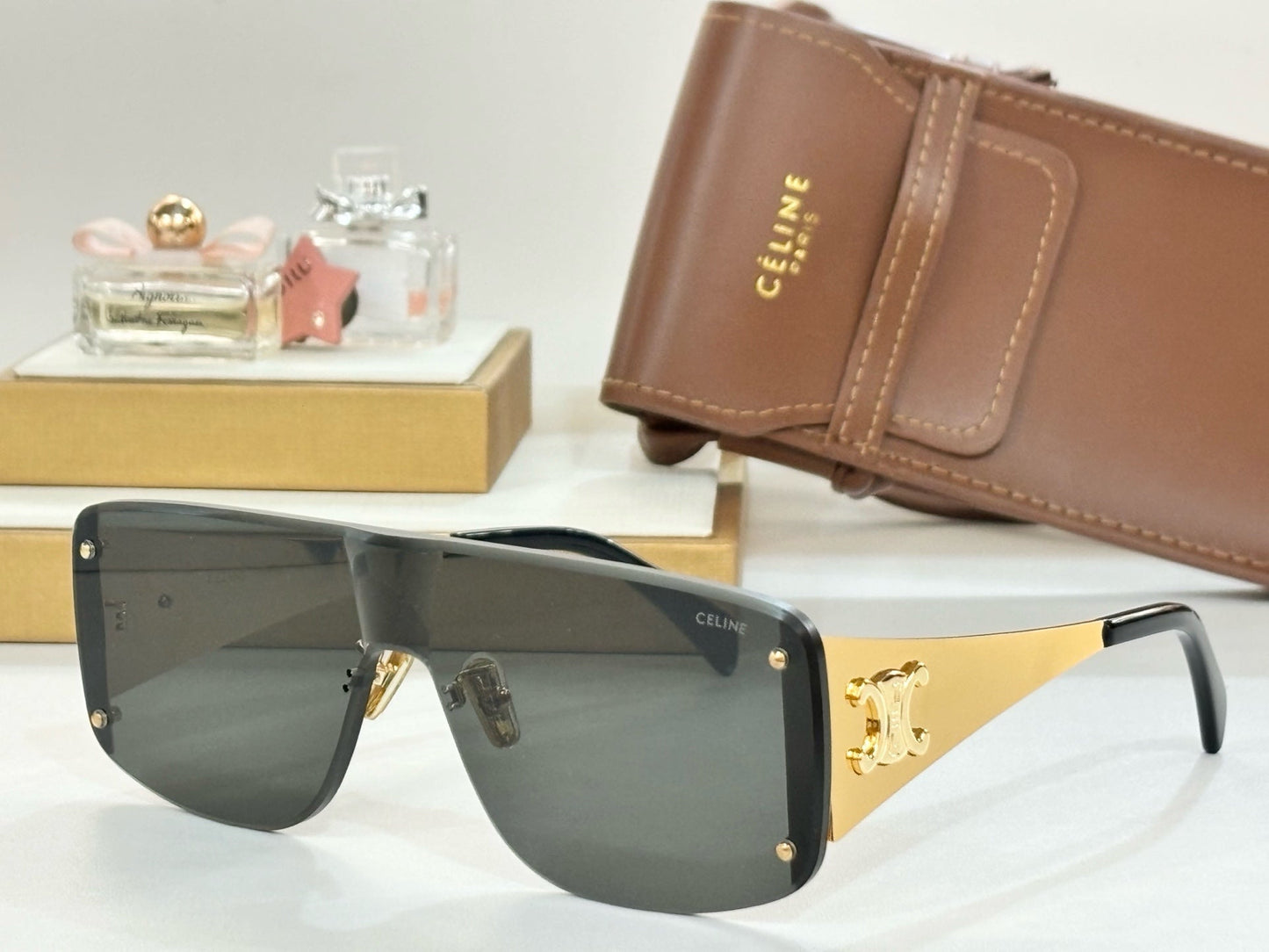 TRIOMPHE RACER SUNGLASS CL42014 IN METAL - Gold/Blue Lenses