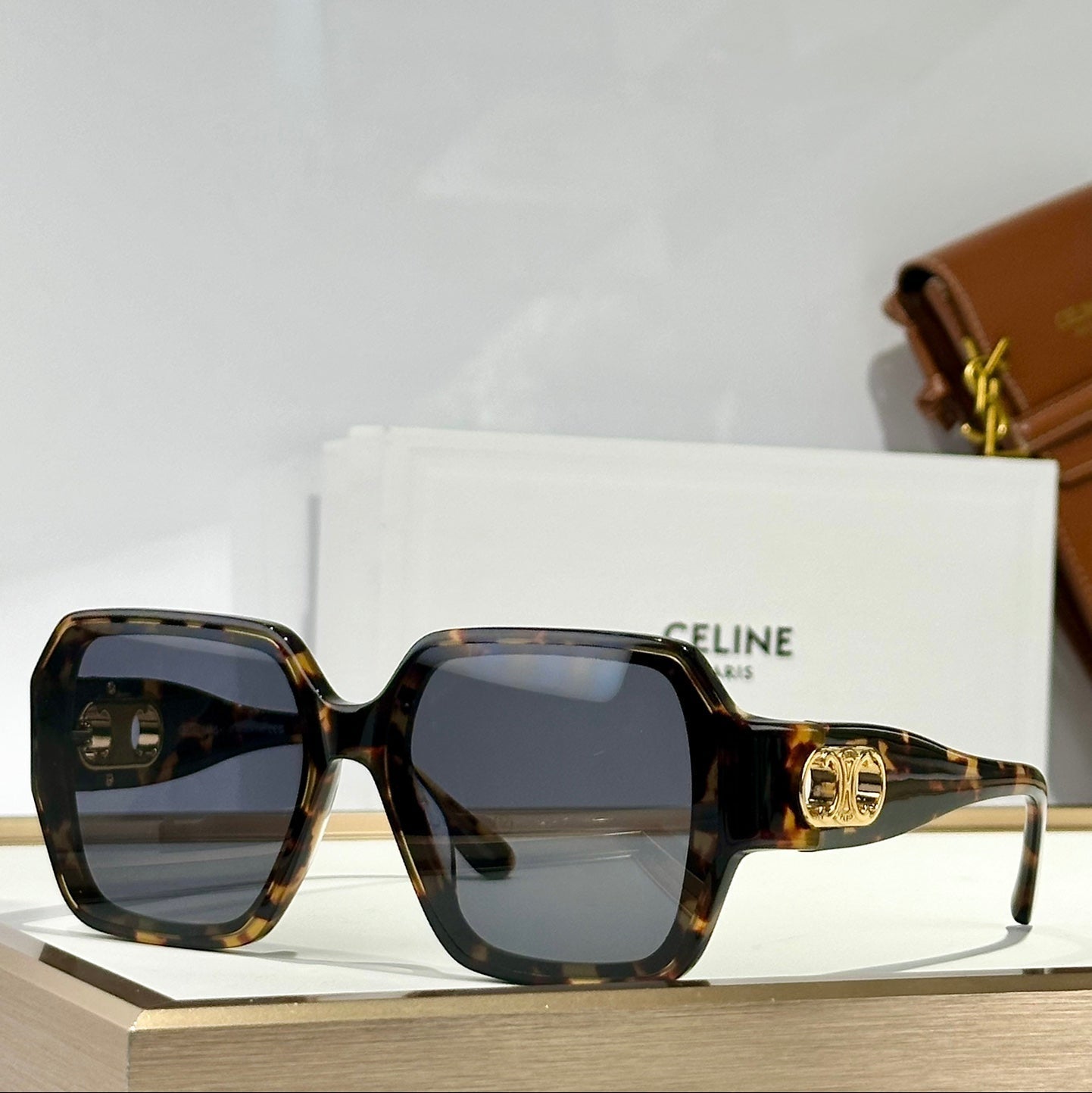 TRIOMPHE SUNGLASS CL40251U IN ACETATE - BLACK-WHITE