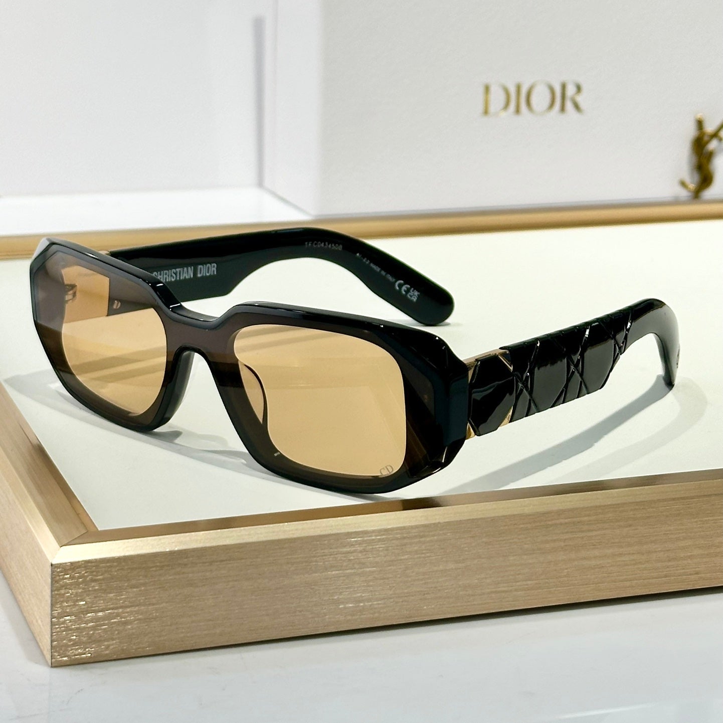 MONTAIGNE SUNGLASS LABY99.22 A3I IN ACETATE - Black/Brown