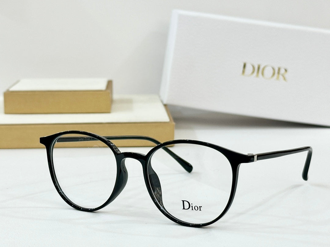 MONTAIGNE SUNGLASS CD S17F IN ACETATE - Dark Green