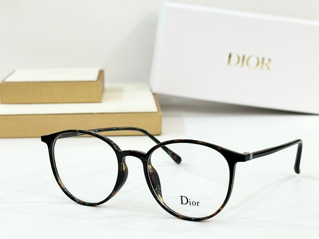 MONTAIGNE SUNGLASS CD S17F IN ACETATE - Dark Green