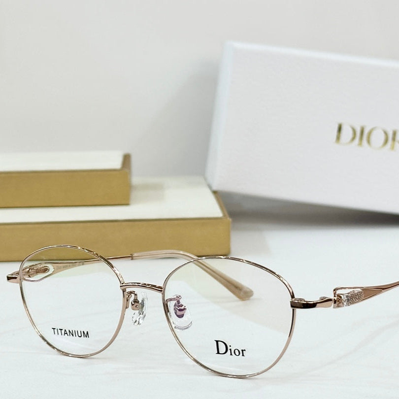 MONTAIGNE SUNGLASS CD 0269/S IN TITANE EMBELLISHES STONES - Rose Pink