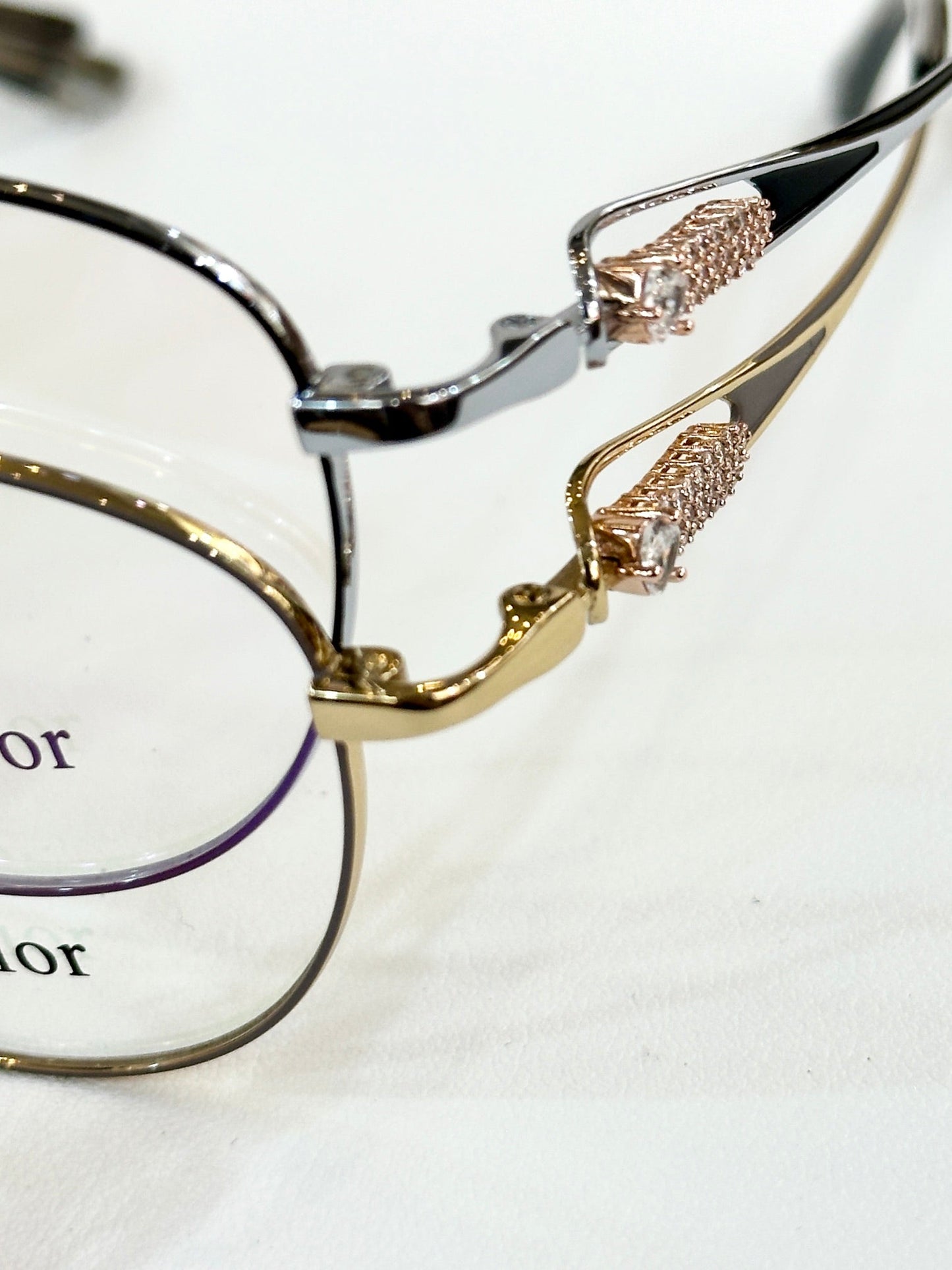 MONTAIGNE SUNGLASS CD 0269/S IN TITANE EMBELLISHES STONES - Rose Pink