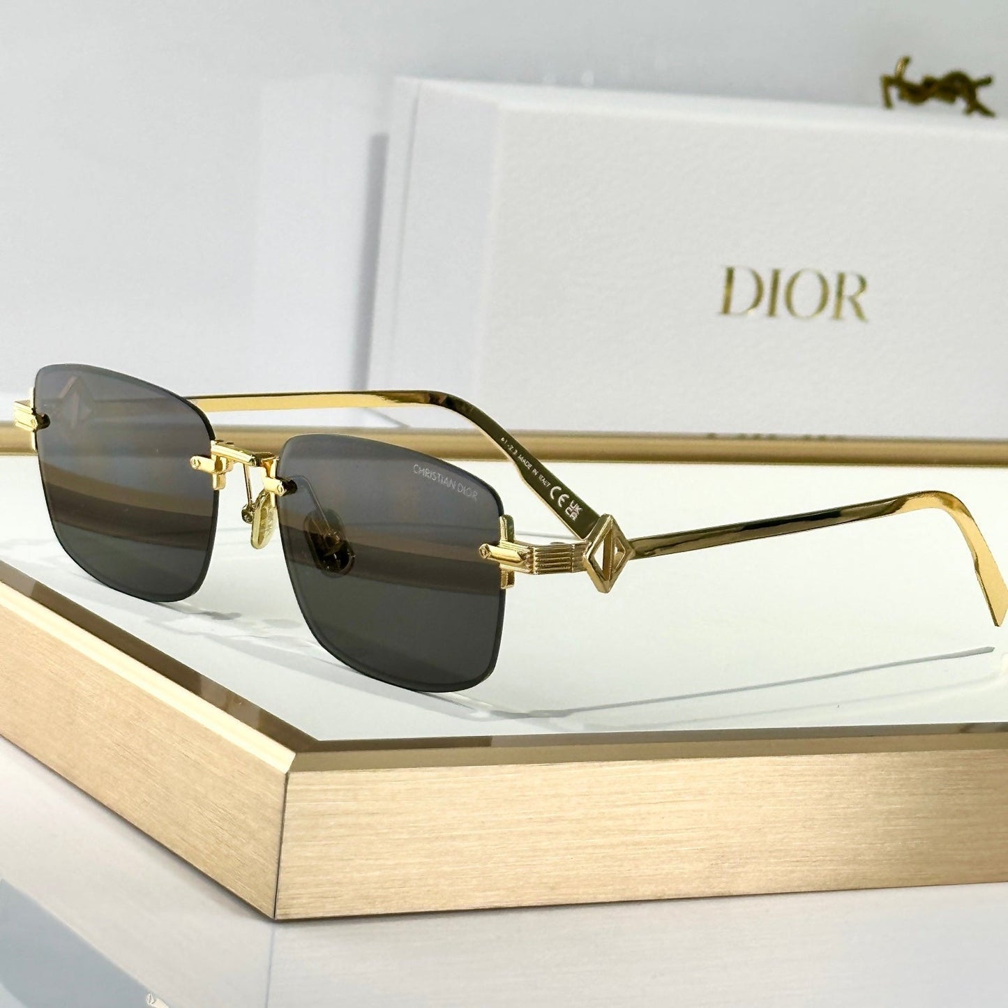 MONTAIGNE SUNGLASS CD DIAMOND S11U IN METAL - Silver/Brown