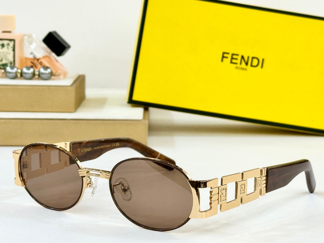 FIRST CRYSTAL OVAL FRAME SUNGLASSES 7076 IN METAL - Mirrored silver