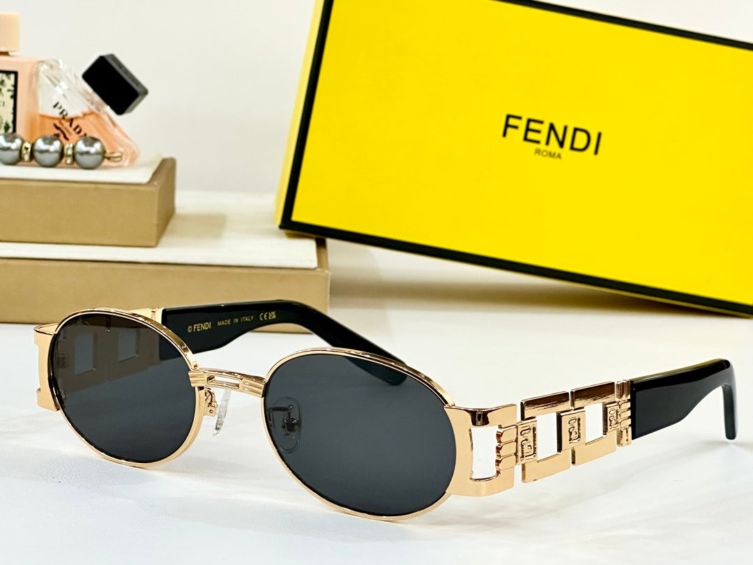 FIRST CRYSTAL OVAL FRAME SUNGLASSES 7076 IN METAL - Mirrored silver