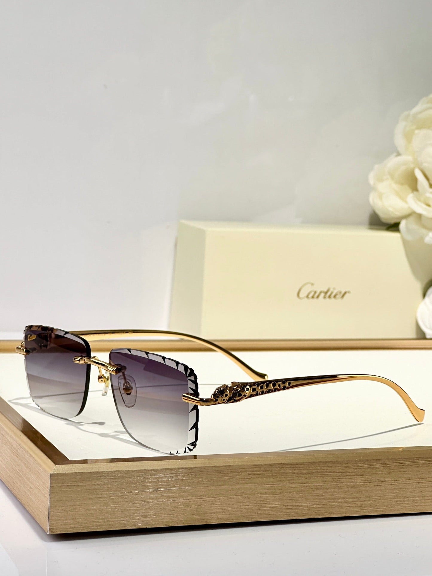 PANTHÈRE RIMLESS SQUARE FRAME SUNGLASSES 580908 IN METAL - Blue