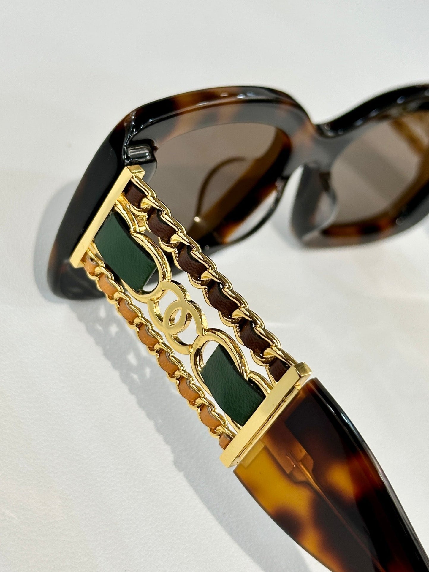 SQUARE SUNGLASSES CH5537Q IN ACETATE CHAIN METAL - Dark Blue
