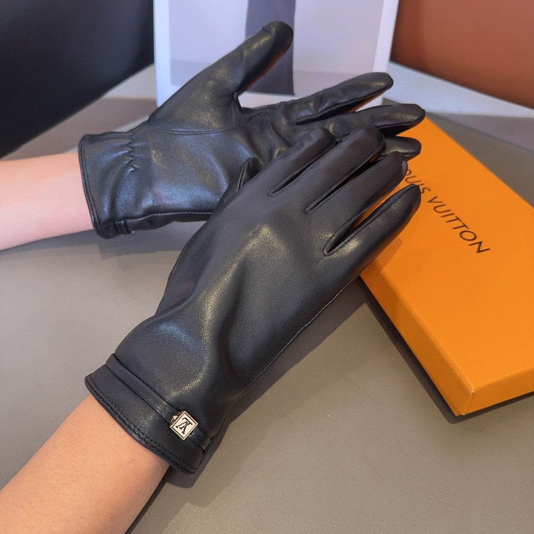 LV GLOVES IN BLACK LAMBSKIN 466818 - M