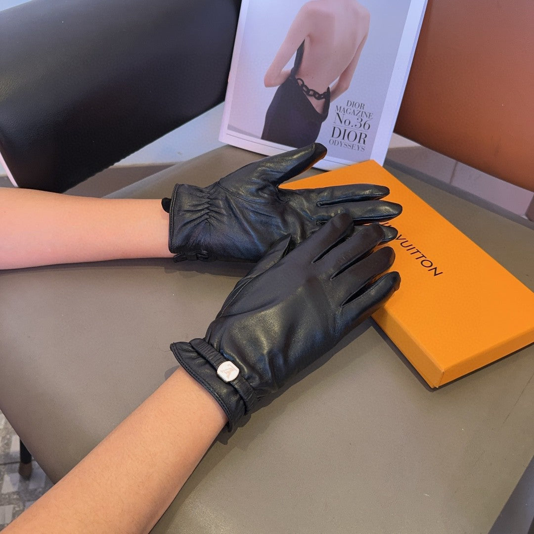 LV GLOVES IN BLACK LAMBSKIN 462377 - M