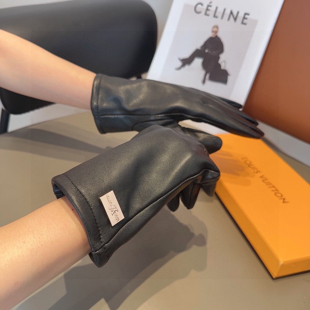 LV GLOVES IN BLACK LAMBSKIN 463894 - M