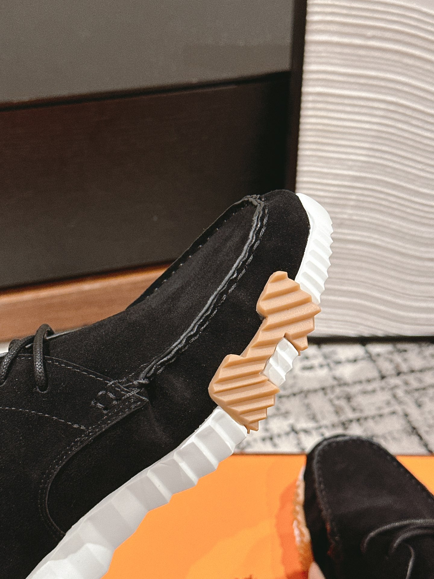 INCREASE SNEAKER IN BLACK SUEDE - 34